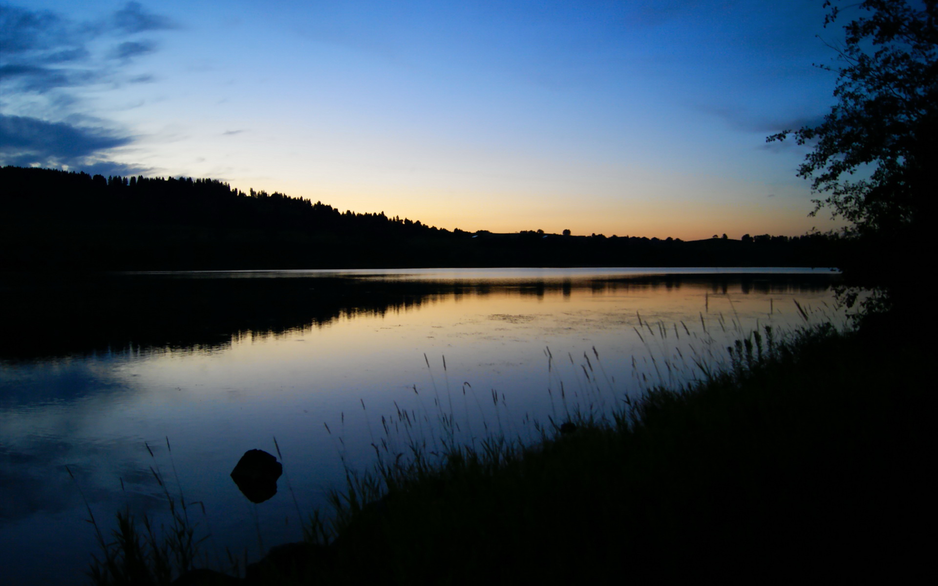 新赛季赛程正式公布多项焦点对决引发媒体提前关注，新赛季比赛